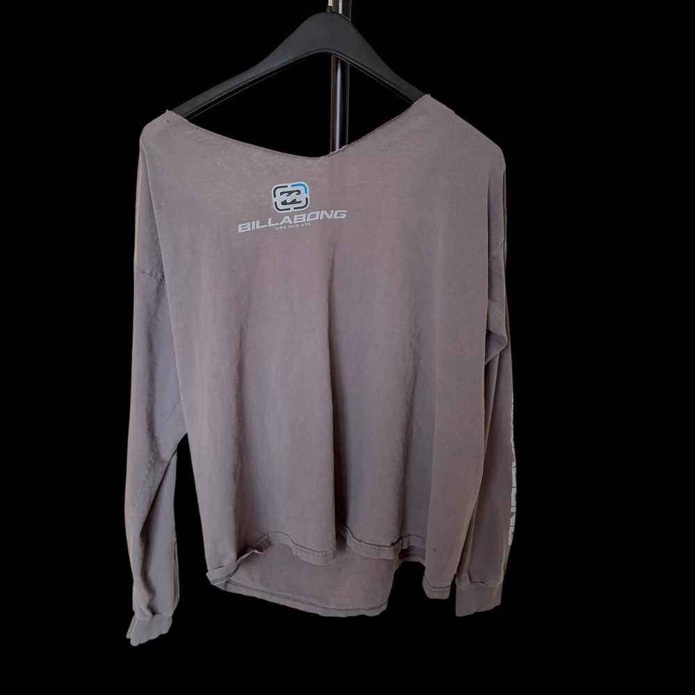 Billabong Long Sleeve Graphic Tee Gray Distressed Raw Neck Skater Surf Top